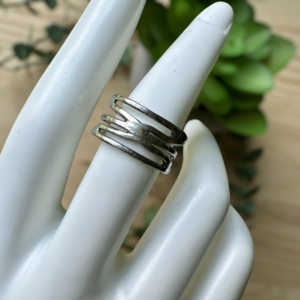 VTG Ring Spiral Size 7.25 Modernist Stamped 925 Sterling Silver Mexico 2.5g